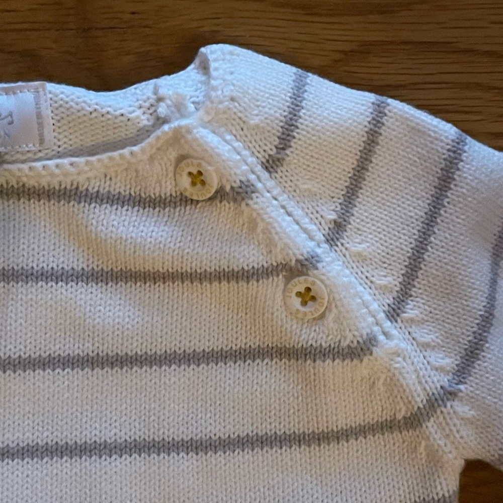 New infant sweater